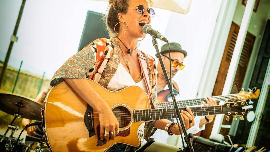 La cantante británica Catherine Taylor Dawson vuelve al escenario de Oyster Ibiza