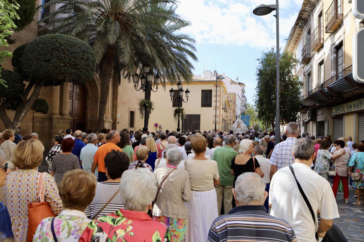 La Virgen, tras parar en San Mateo.
