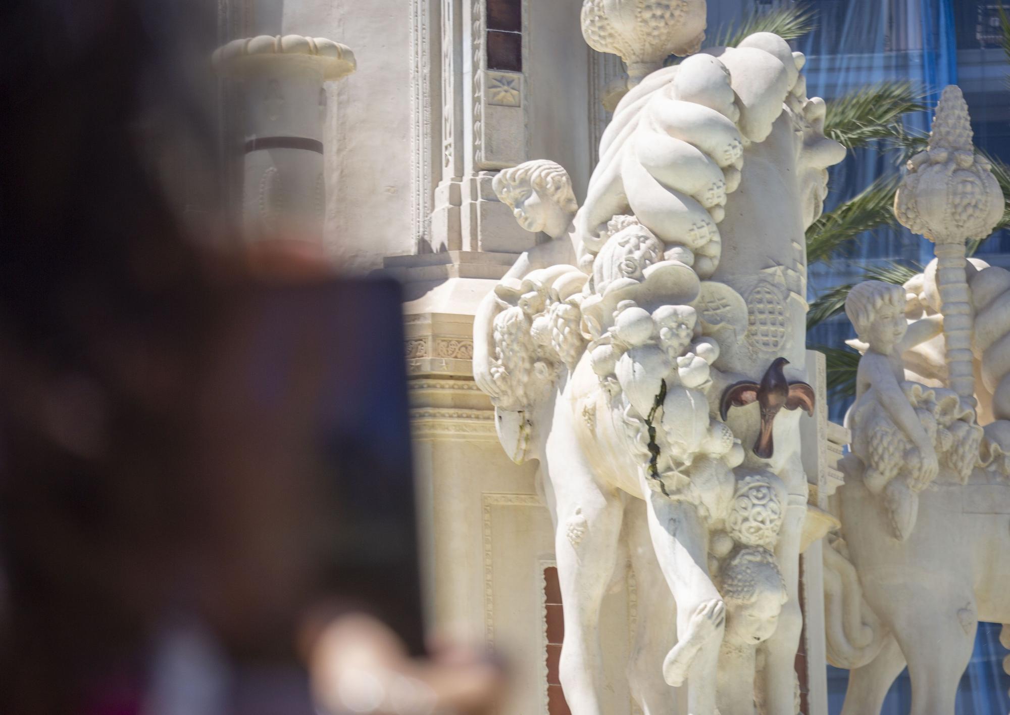 Aspecto de la fuente de Luceros siete meses después de su restauración