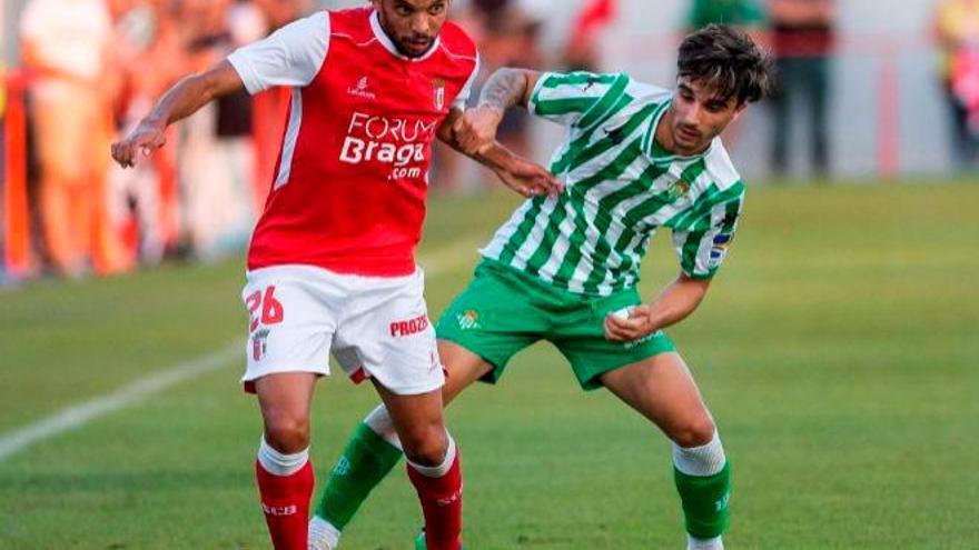 Robert durante un partido de la anterior pretemporada con el primer equipo ante el Sporting de Braga. / EFE