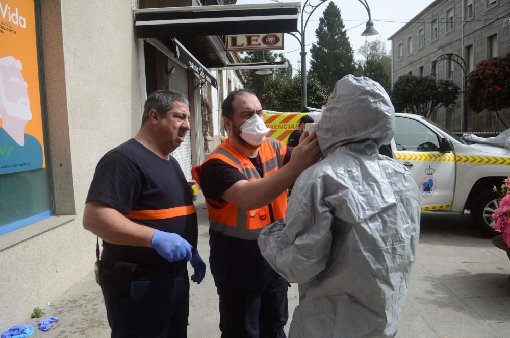 Medidas coronavirus en Caldas: tareas de limpieza en el entorno de la residencia en cuarentena