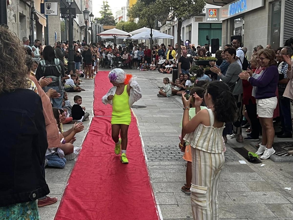 Camiño Novo Fashion Week na Festa hortera de Porto do Son