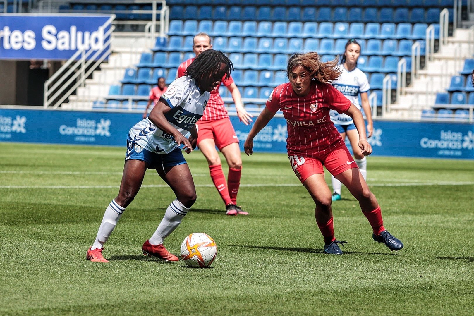 Partido futbol UDG Tenerife-Sevilla de Primera Iberdrola liga femenina