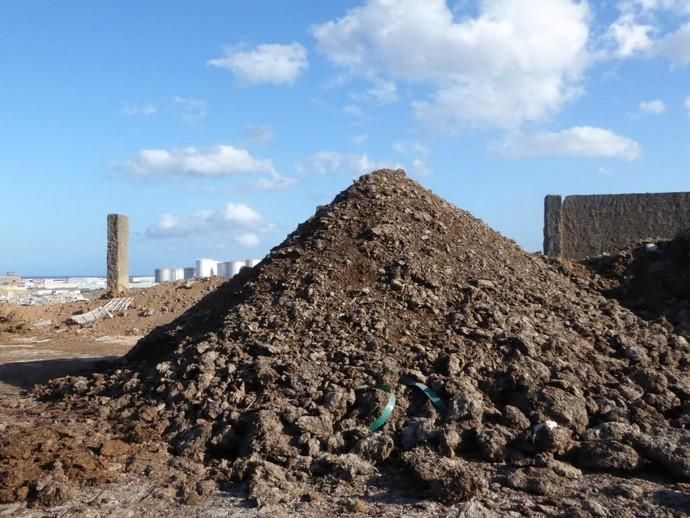 Montañas de bosta en Telde