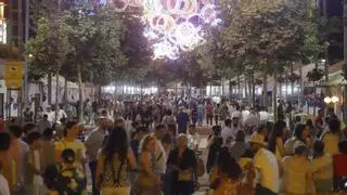 El último sábado de Feria de Córdoba se cierra con tres detenidos en El Arenal
