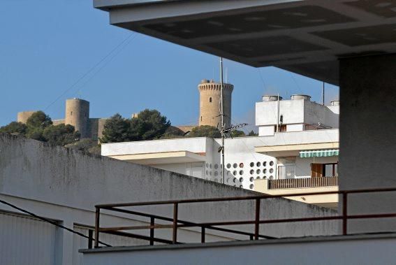 Die Avinguda Joan Miró ist die Schlagader im Westen der Inselhauptstadt. MZ-Fotografi n Nele Bendgens ist sie einmal abgelaufen, von der Hausnummer 1 in Son Armadams bis zum Einkaufszentrum Porto Pi.