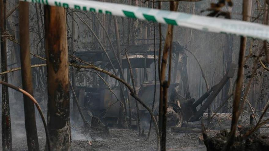 El incendio en la Serra do Galleiro en Ponteareas, extinguido tras calcinar más de 750 hectáreas
