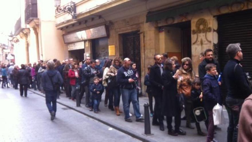 Continúan las largas colas  en la «Sixtina valenciana»