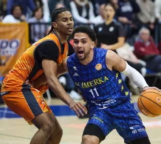 El Alimerka Oviedo Baloncesto crece en equipo: las claves del gran momento del equipo de Pumarín