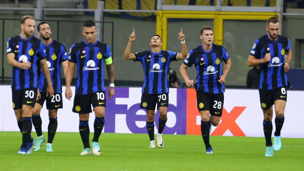 Resumen, goles y highlights del Inter 2 - 1 Salzburgo de la Jornada 3 de la Fase de Grupos de la Champions League