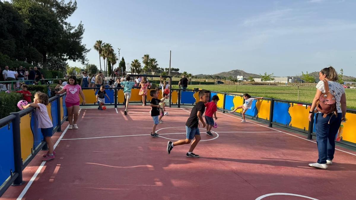 Loriguilla inaugura el nuevo Parque SUR con gran asistencia.
