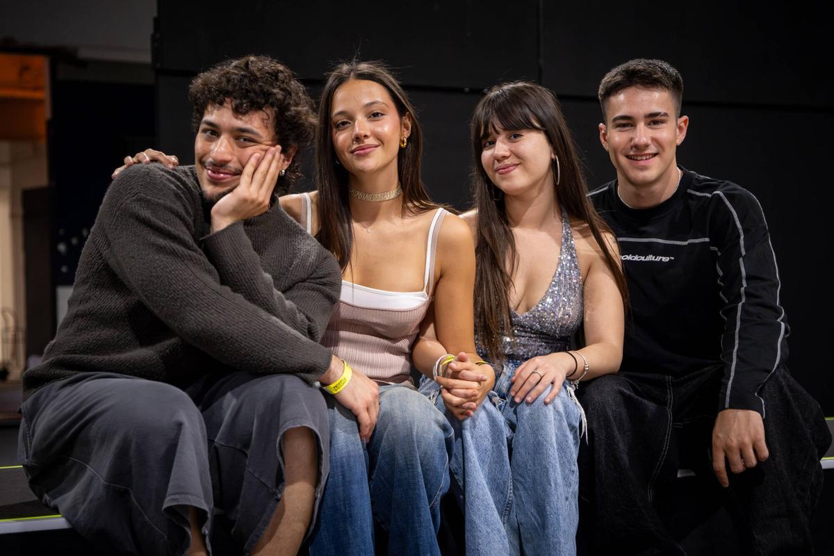 Ensayos para la gira de OT 2025. A la izquierda Tinho Vaamonde, Claudia Arenas, Salma de Diego y Guille Toledano.