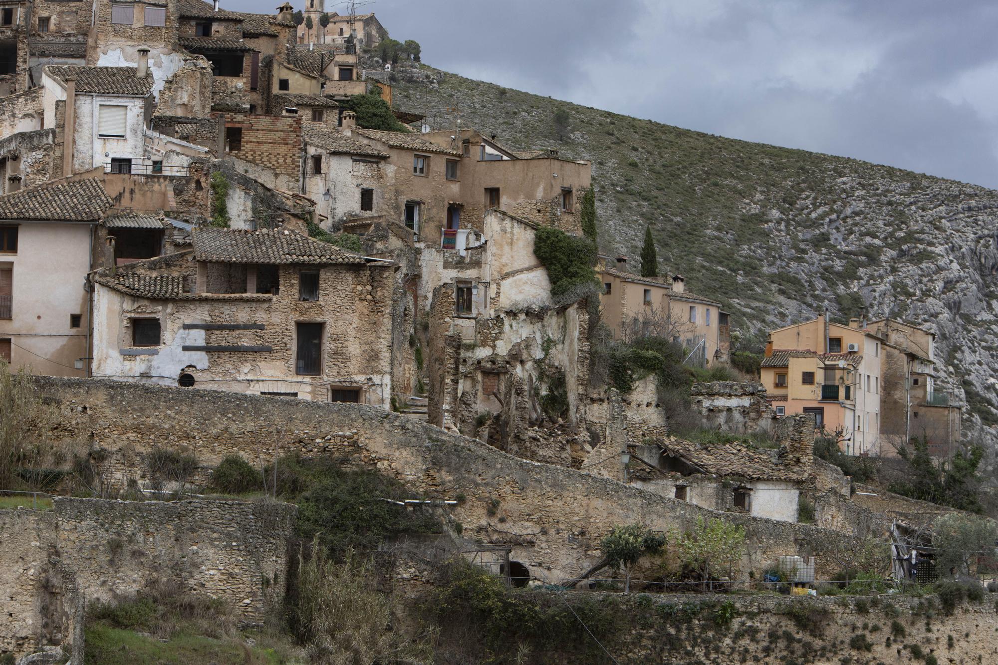 Se derrumba una casa del Barri Medieval de Bocairent