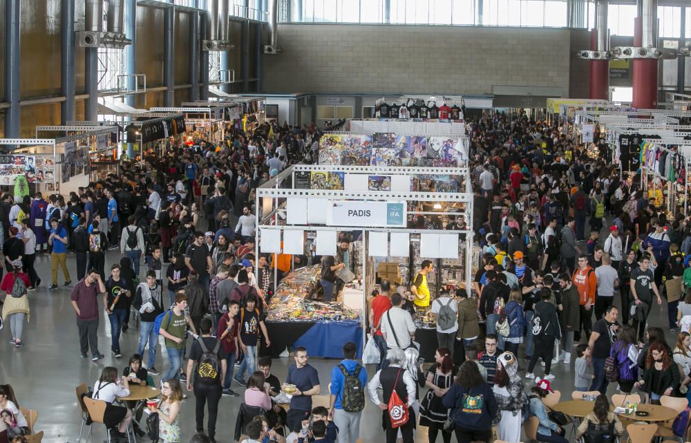 El VIII Salón del Manga de Alicante abarrota IFA