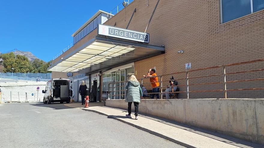 Una espera que desespera en Urgencias del hospital de La Vila Joiosa