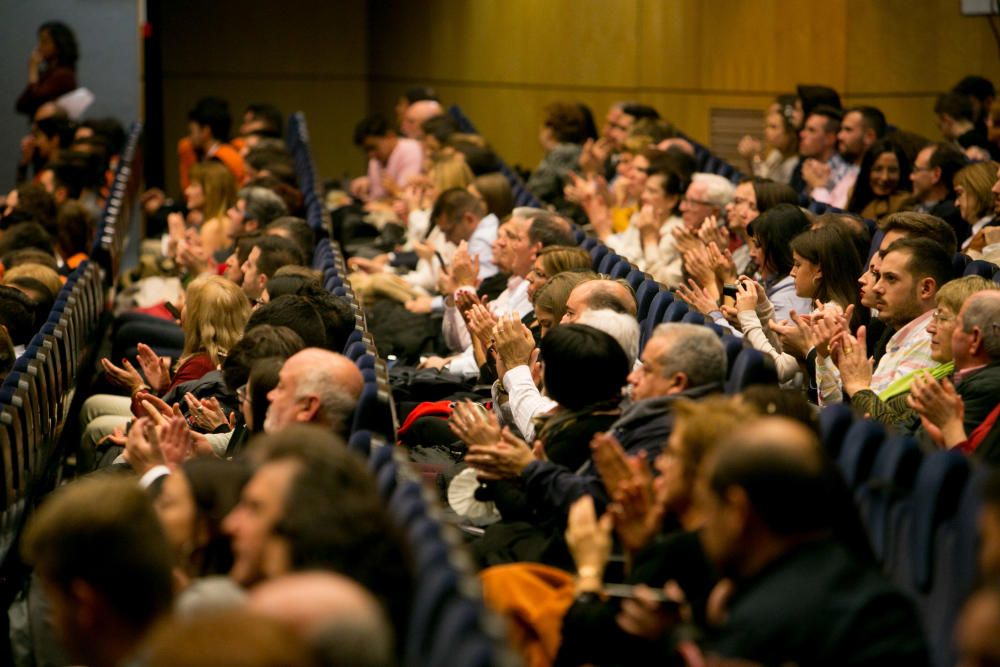 Graduación de alumnos de la Facultad de Económicas