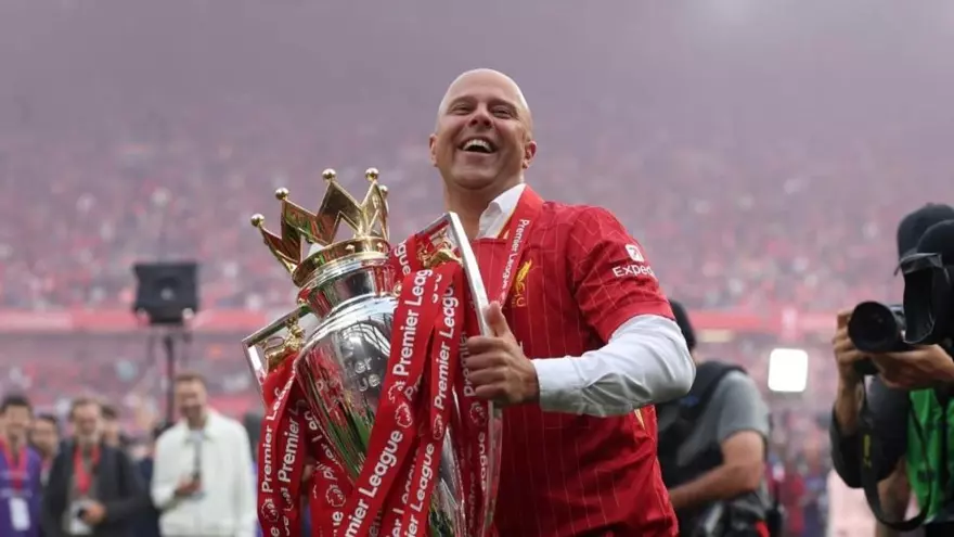 Locura veraniega del Liverpool: 310 millones en cinco fichajes
