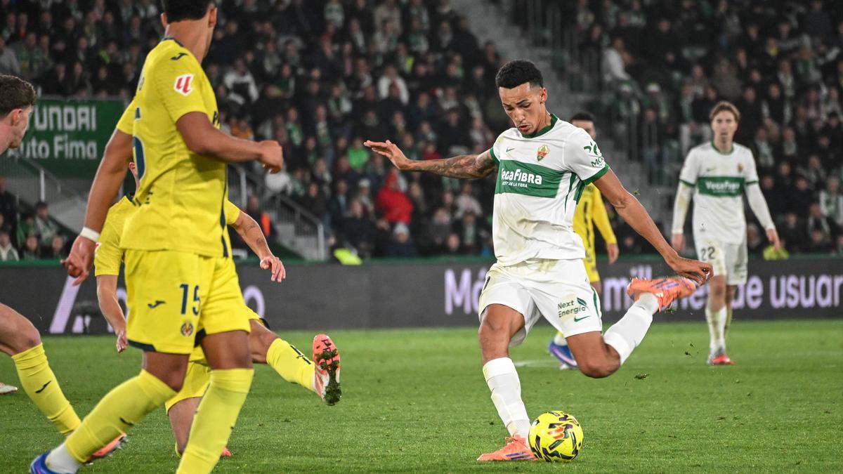 Horario y dónde ver el Villarreal-Elche de la jornada 27 de Primera ...