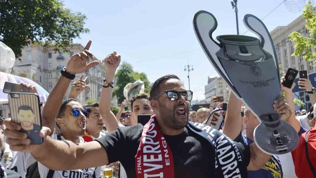 Estudi Estadio volvió a hacer una polémica encuesta sobre la final de Champions