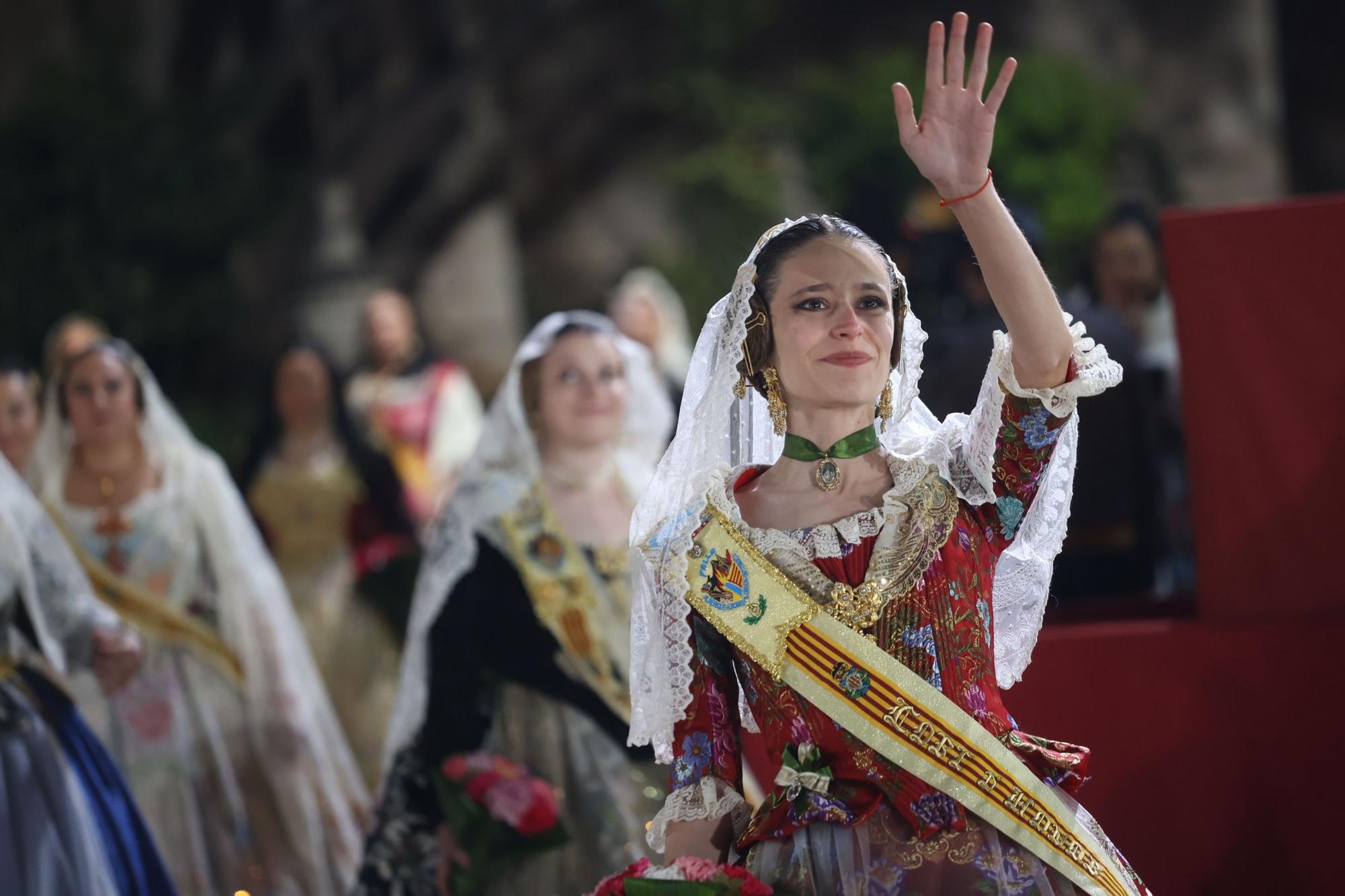 Ofrenda Fallas 2023 | Las fotos más emotivas y especiales del 17 de marzo