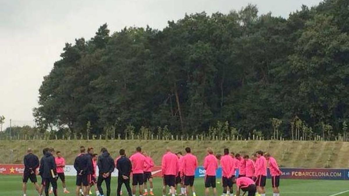 El Barça se ha entrenado esta mañana bajo la lluvia