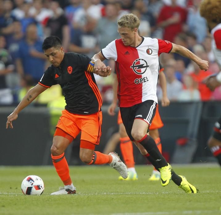 Las mejores imágenes del Feyenoord - Valencia CF