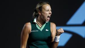 Anett Kontaveit celebra su pase a la final