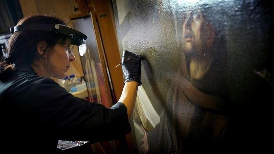 Así se restauran las obras maestras de El Prado