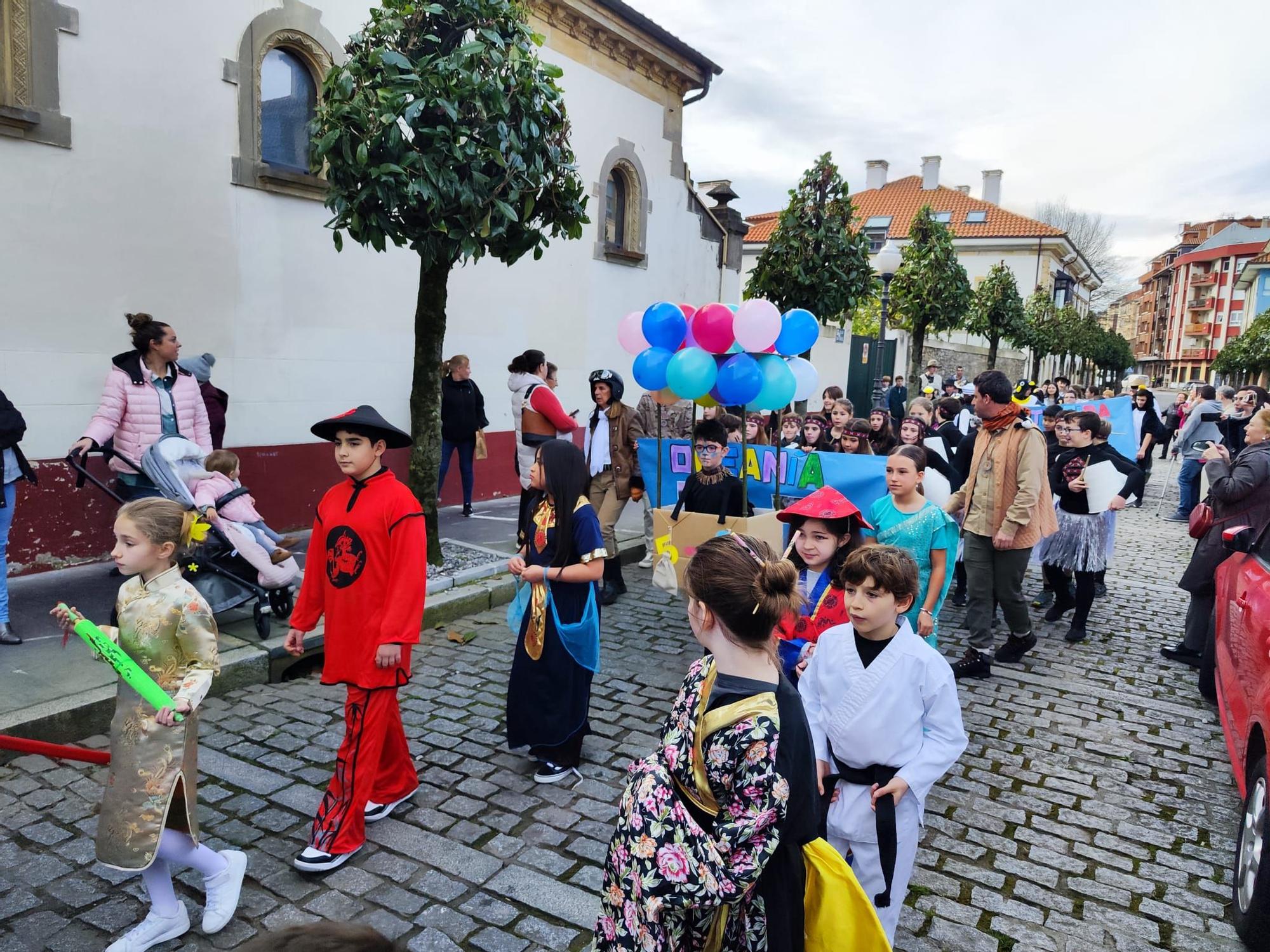 Un viaje por el mundo y a la naturaleza: así han celebrado los colegios de Villaviciosa el carnaval