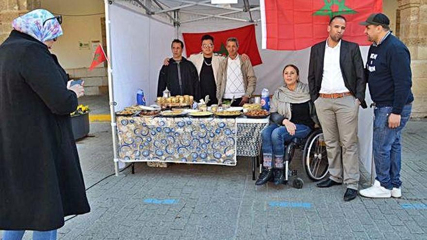 Promotores de la creación de la Asociación Comunidad Marroquí, que se ha dado a conocer en las jornadas interculturales municipales.