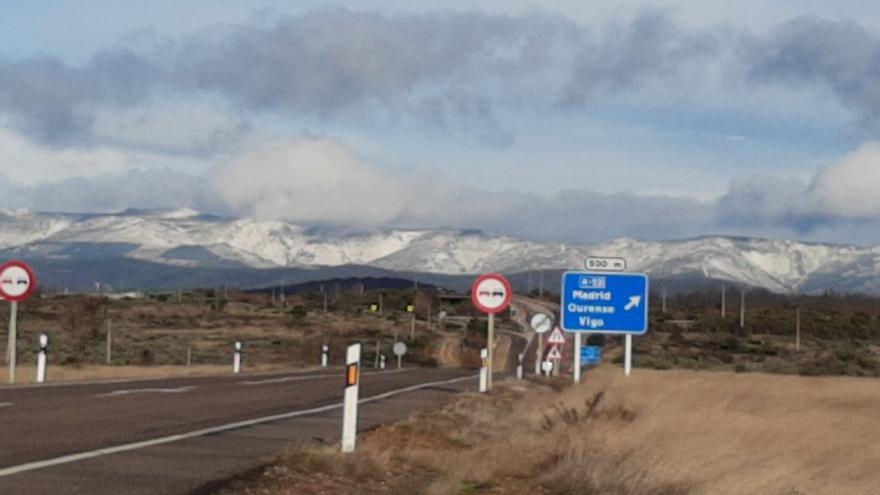 Sierras Segundera y Cabrera nevadas.
