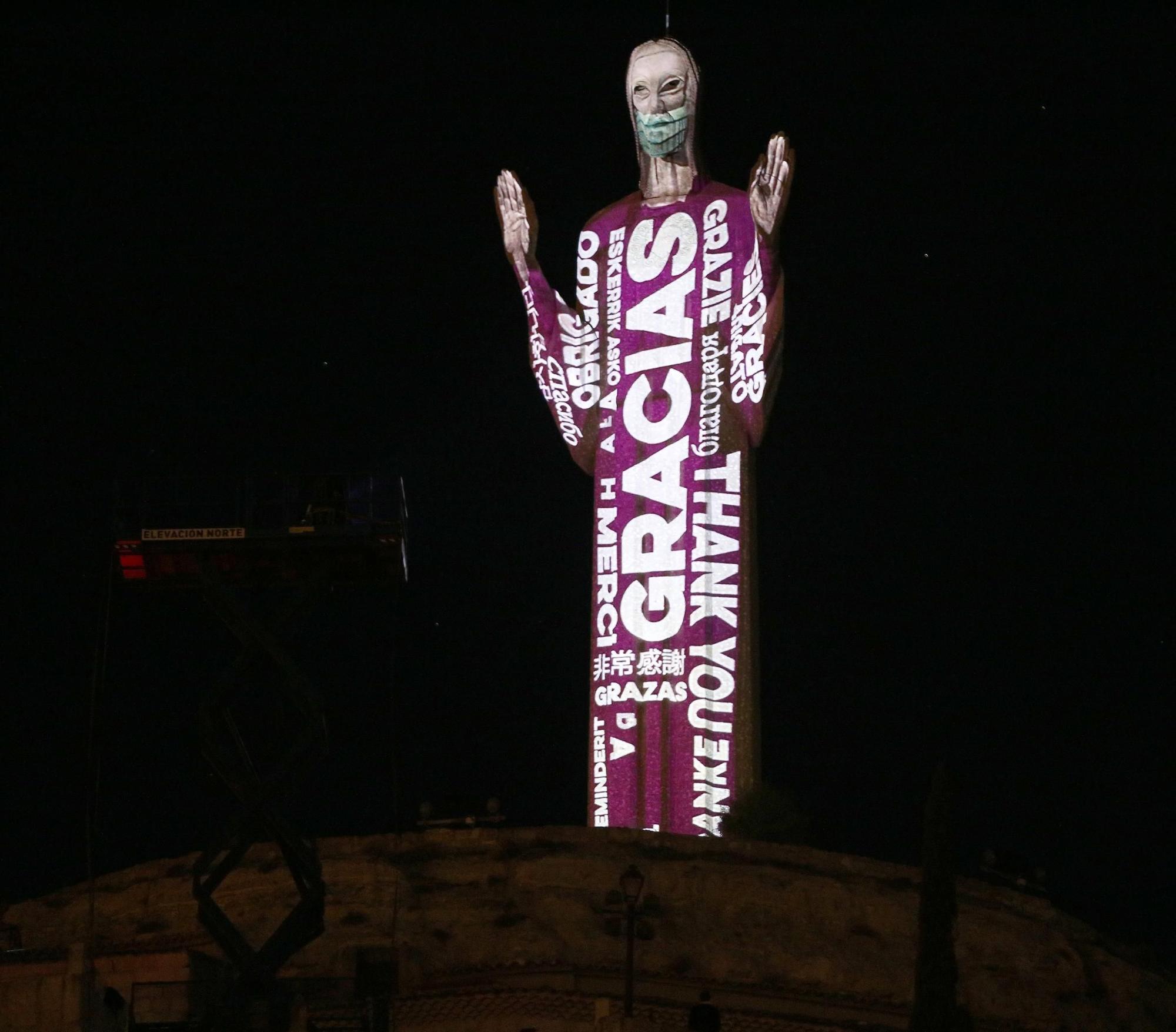 Así fue el espectacular videomapping sobre el Cristo de Otero de Palencia