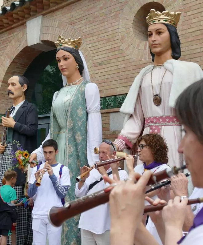 Comencen les tasques de restauració dels gegants figuerencs