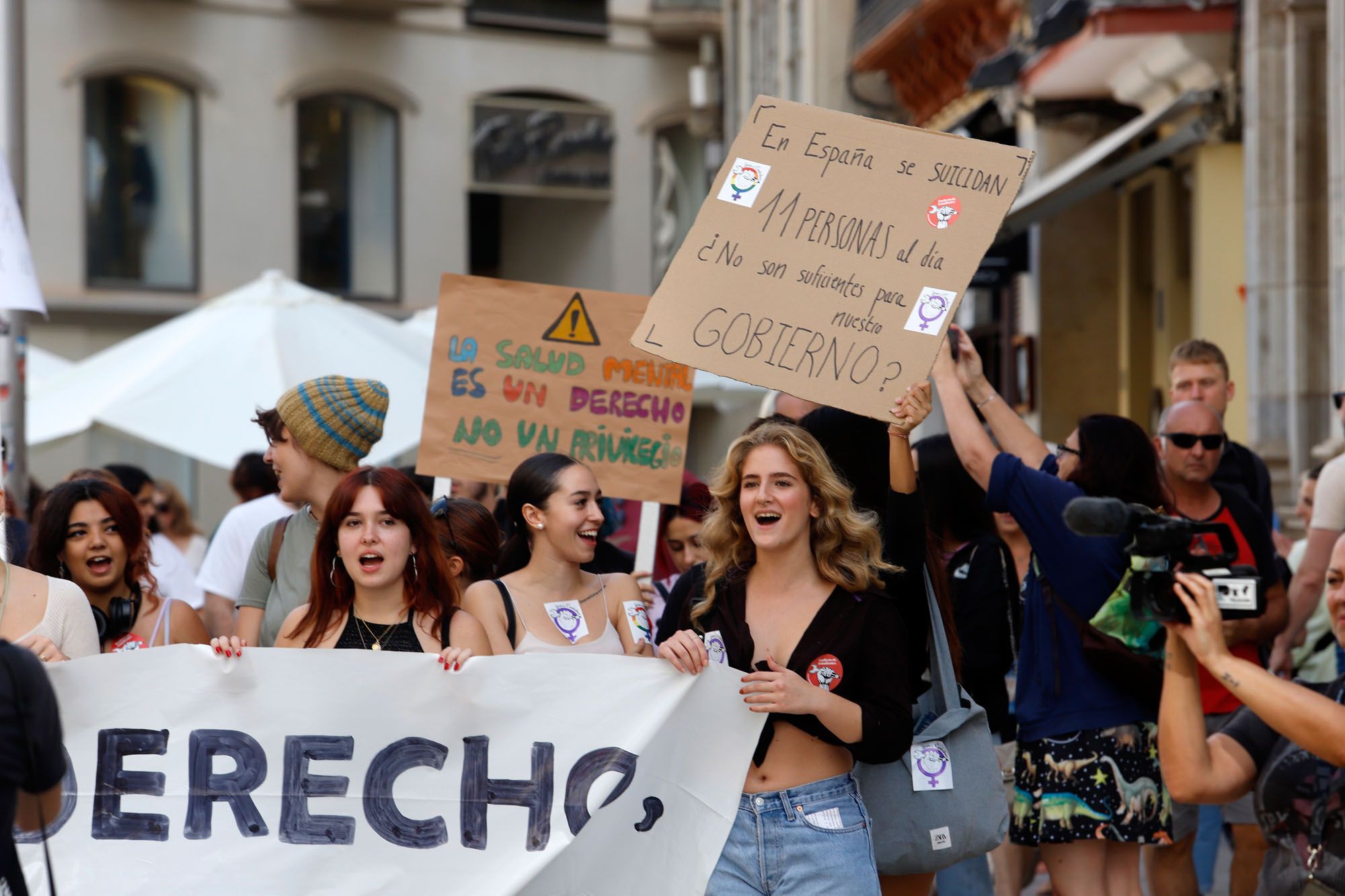 La manifestación estudiantil de Málaga por la salud mental, en imágenes