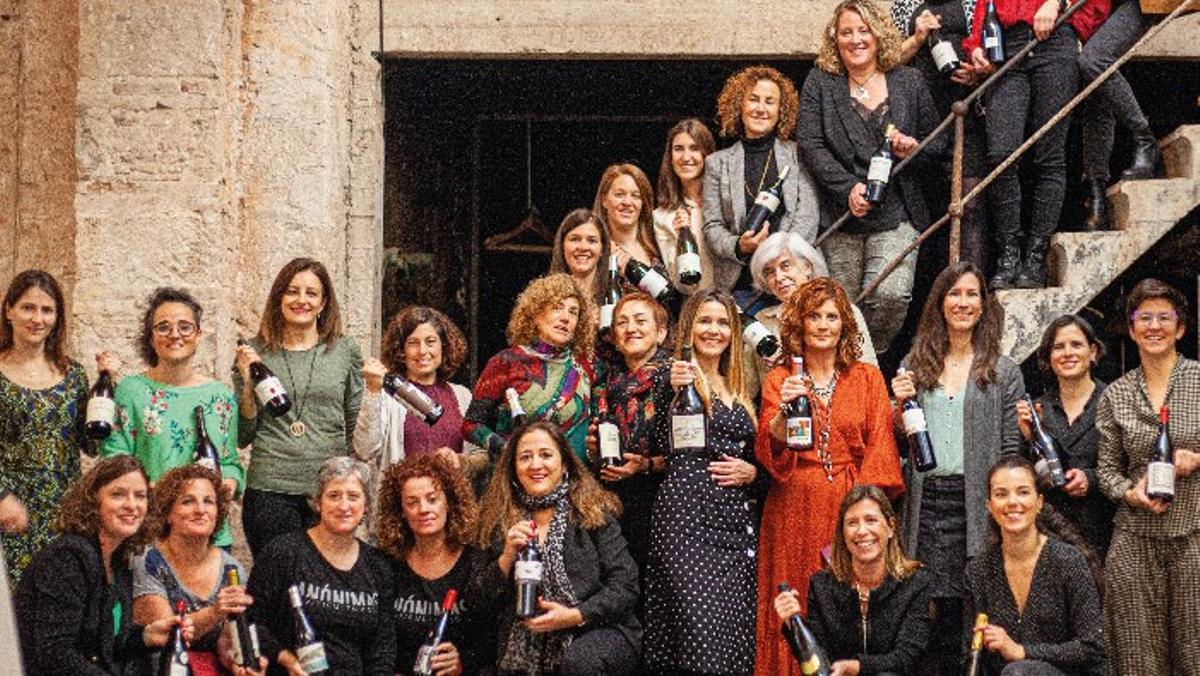 Varias de las integrantes del colectivo Mujeres del Vino.