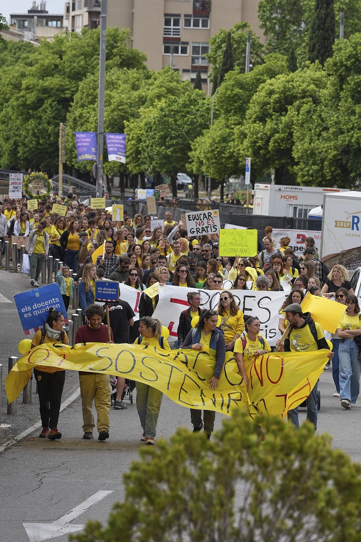 Les imatges de la protesta dels docents a la ciutat de Girona Les imatges de la protesta dels docents a la ciutat de Girona