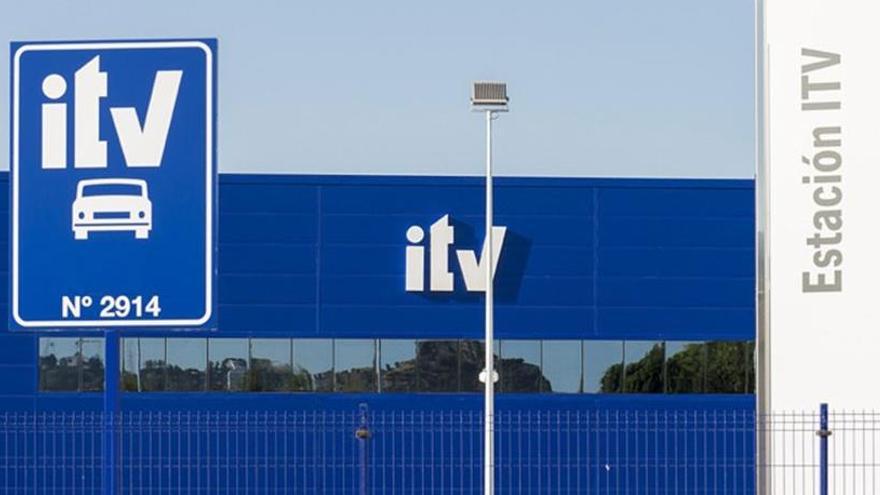 El govern espanyol amplia quinze dies més la caducitat de les ITV