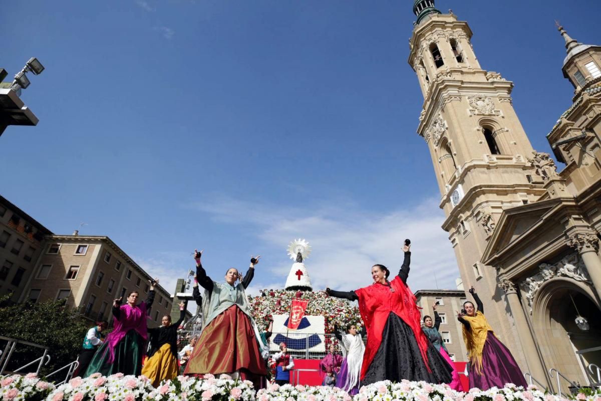 La Ofrenda a la Virgen del Pilar