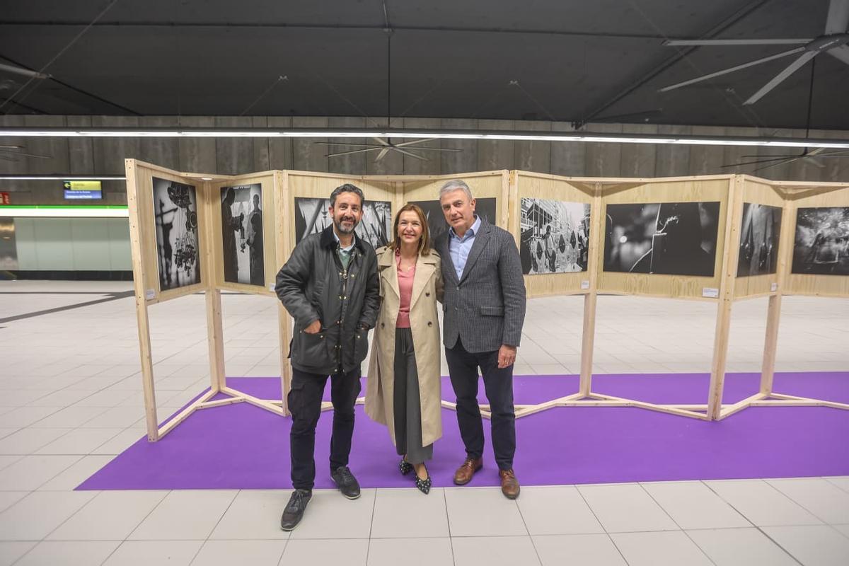 Metro de Málaga acerca la Semana Santa con una exposición de Lorenzo Carnero en Guadalmedina Metro de Málaga acerca la Semana Santa con una exposición de Lorenzo Carnero en Guadalmedina