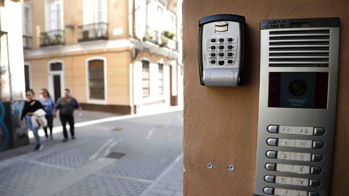 Cajetilla de llaves de los pisos turísticos que hay en el casco histórico de Málaga