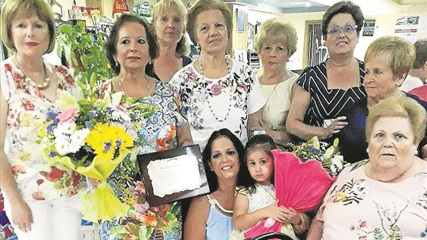 Homenaje en bujalance a la empresaria ani gonzález