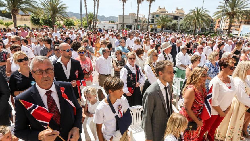 Celebración en l&#039;Alfàs de la fiesta nacional de Noruega, de donde proviene la mayor colonia de residentes extranjeros de la localidad