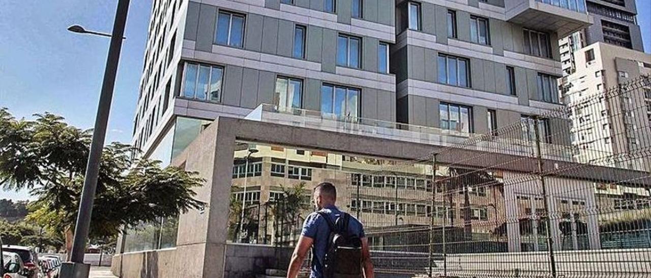 Edificio Auditorio, en la zona de Los Llanos, en Santa Cruz de Tenerife