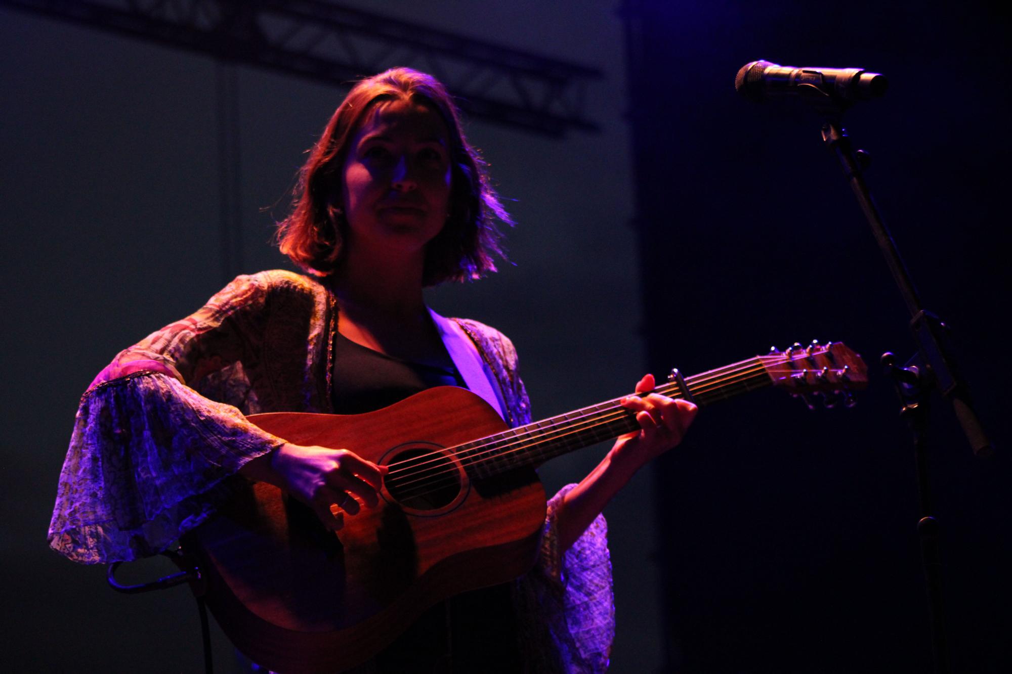 Sara Roy, Greg Taro i Alvaro Soler animen un públic enèrgic a la Ciutadella de Roses