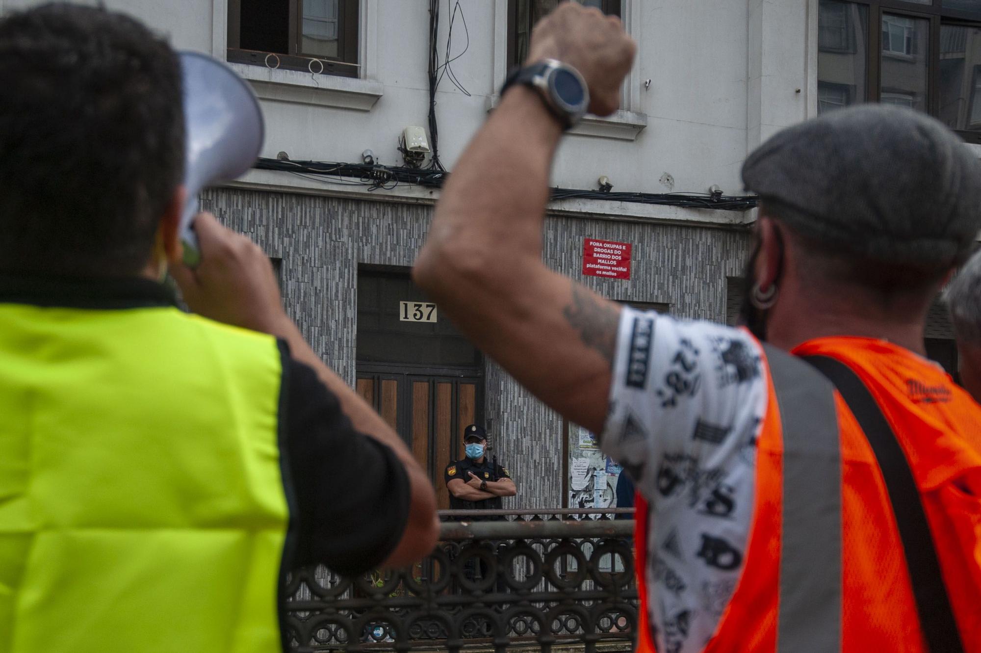 Os Mallos se lanza a la calle para denunciar “inseguridad”