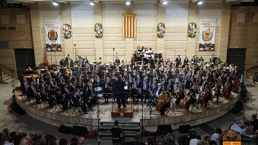300 músicos se preparan para la 50ª edición del Concierto Mano a Mano en Buñol