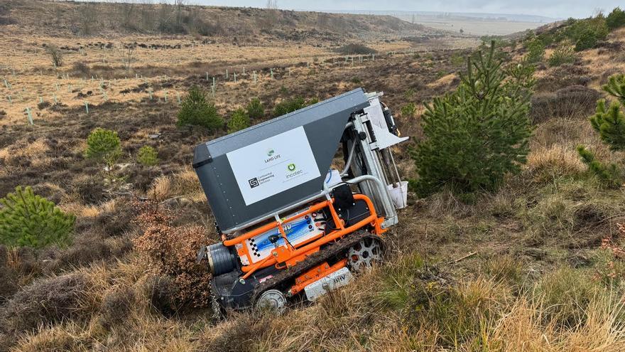 Así es el revolucionario robot reforestador que siembra semillas más rápido que las personas o los drones