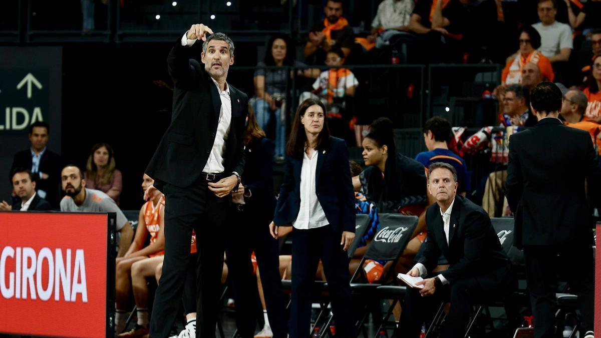 Rubén Burgos analiza la victoria ante el Spar Girona en la semifinal del playoff de la LF Endesa