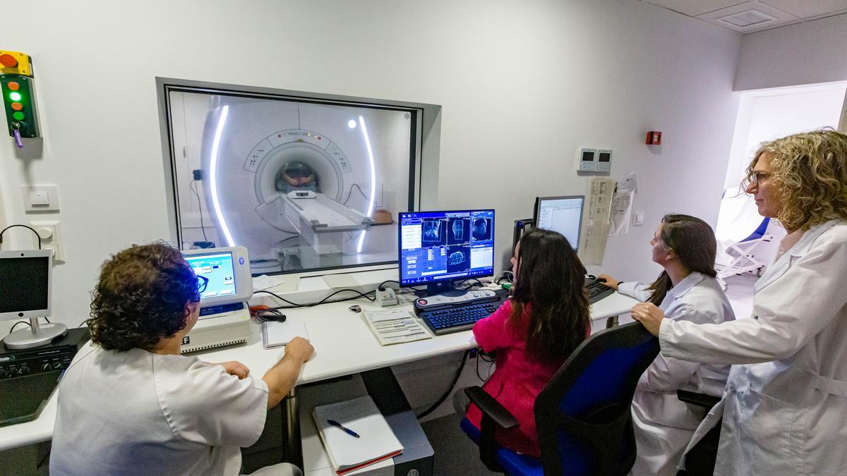 La resonancia magnética del Hospital de la Marina Baixa, en sus primeras semanas en funcionamiento.