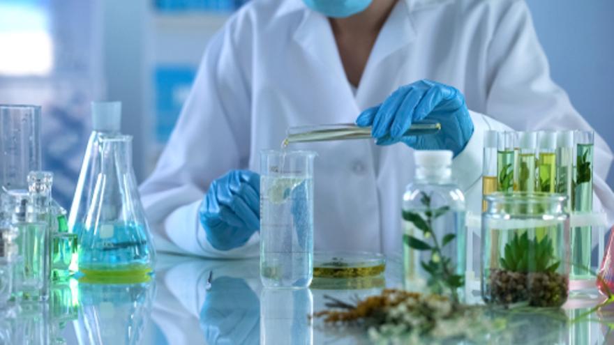 Laboratorio de cosméticos selecciona 5 Técnicos en Antequera